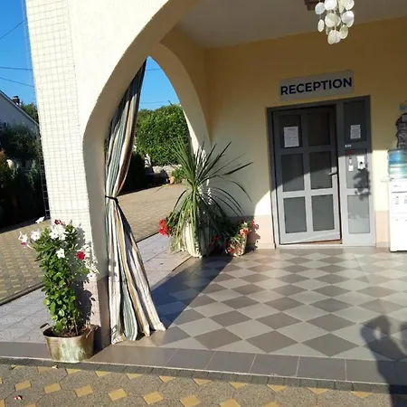 Marinus Hostel *