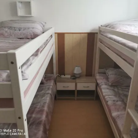 Marinus Hostel *
